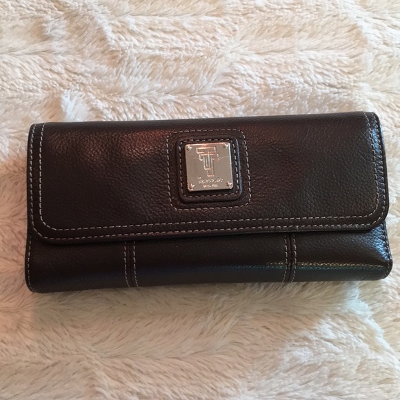 Tignanello Handbags - Tignanello Wallet